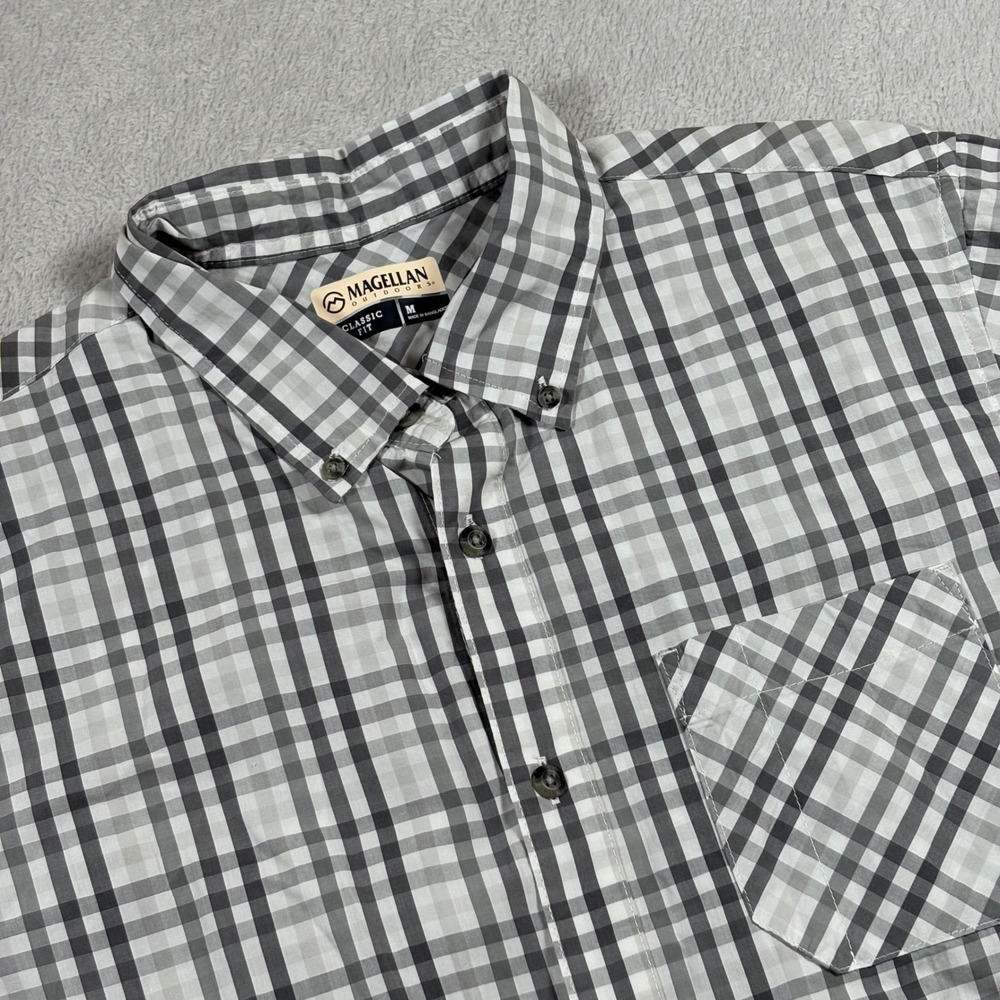 Magellan Outdoors Mens Summerville Plaid SS Shirt Gray Dark Shadow M 168576